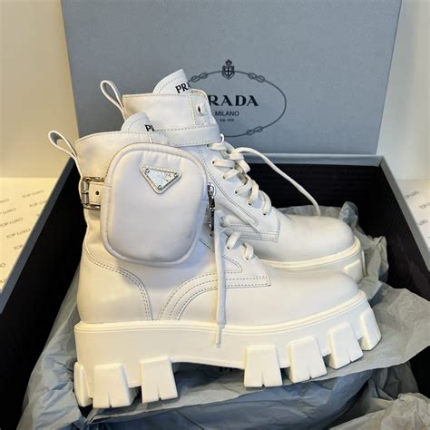 coturno prada branco